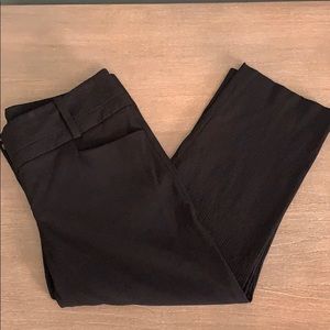Th Limited Black Capri Dress Pants